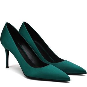 SOLD NWT Emerald green satin High Heels Stiletto Pumps